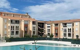 Studio cosy rénové climatisé avec piscine proche de toutes commodités